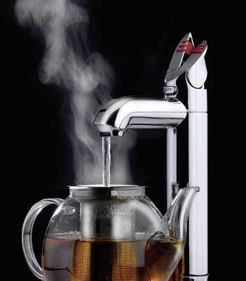 Instant boiling water system